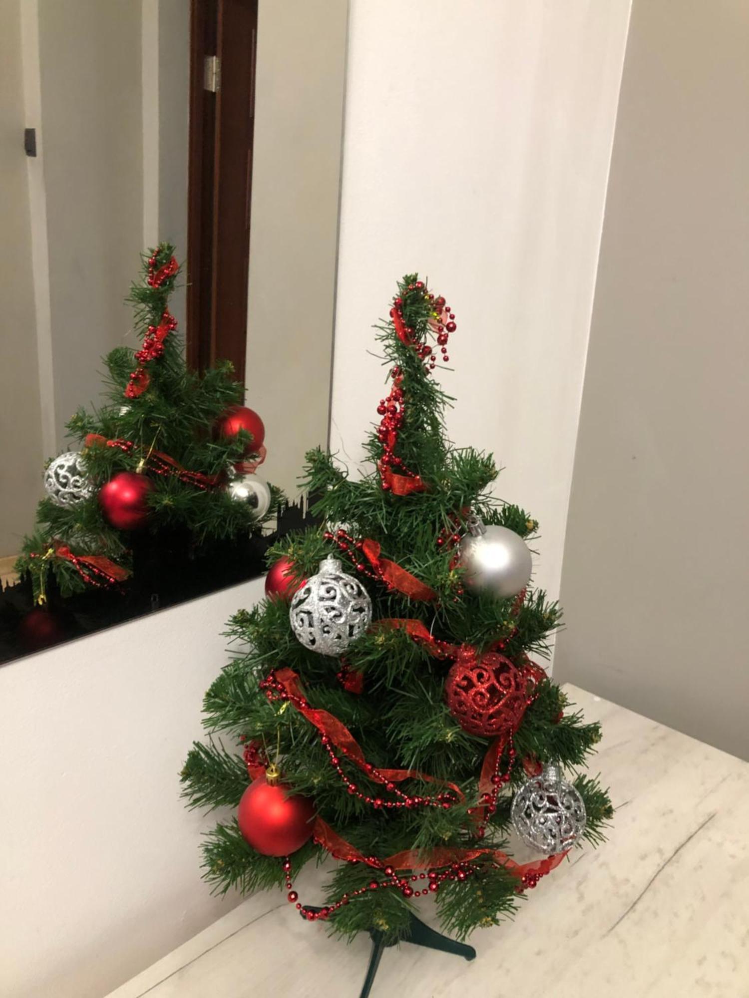 Modern Red Apartment 利沃夫 外观 照片